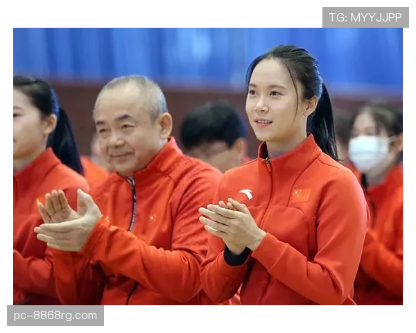 朱雪莹训练完直接拎爱马仕去吃米其林，这姐活得像偶像剧女主